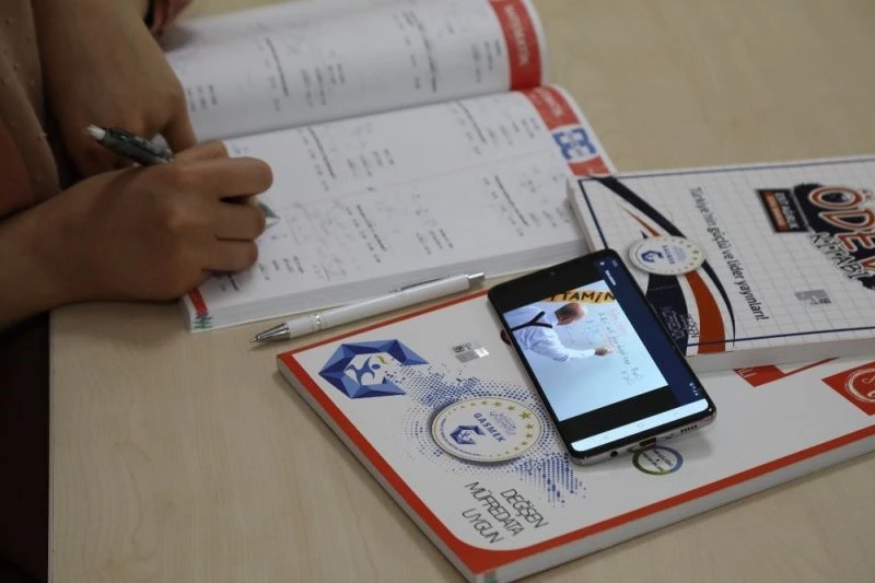 Gasmek öğrencileri uzaktan eğitimlerle sınava hazır
