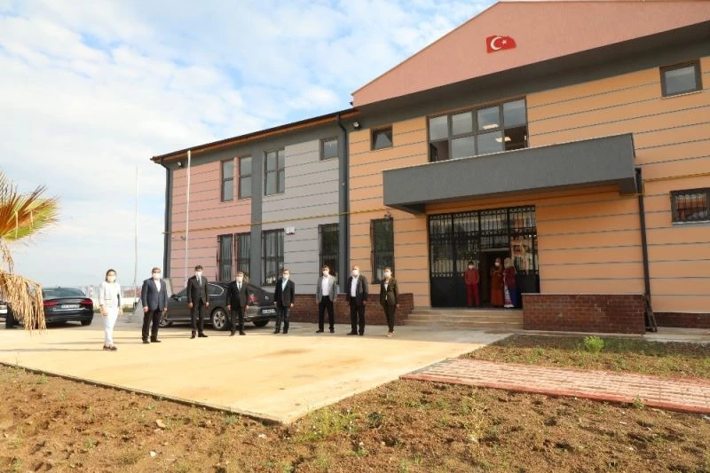 Çakmak ve Şayir, yapımı biten anaokulunu inceledi
