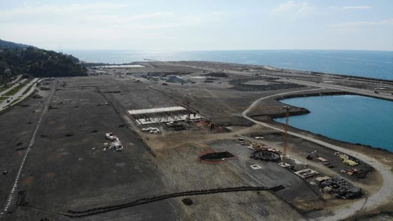 Rize-Artvin Havalimanı inşaatında üst yapılar şekillenmeye başladı
