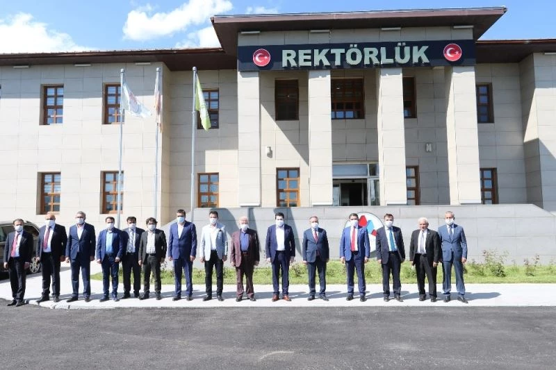 AİÇÜ Rektörü Prof. Dr. Karabulut, il protokolünü misafir etti
