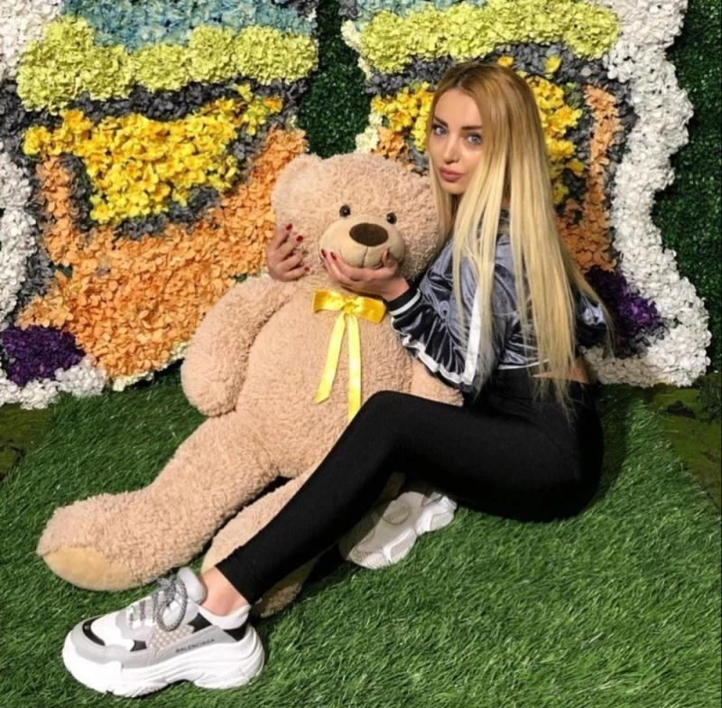 Yasemin Aslan’dan ‘Biz Bize Yeteriz Türkiye’m’ kampanyasına destek!
