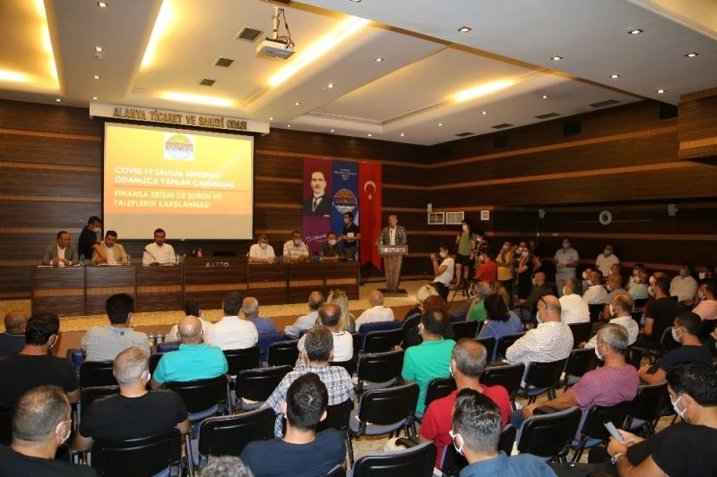 Başkan Şahin’den esnafın kiralarına yüzde 50 indirim
