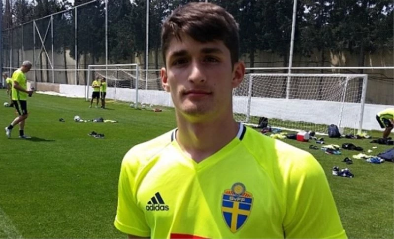 Emre Erdoğdu, futbol hayatına Türkiye’de devam etmek istiyor
