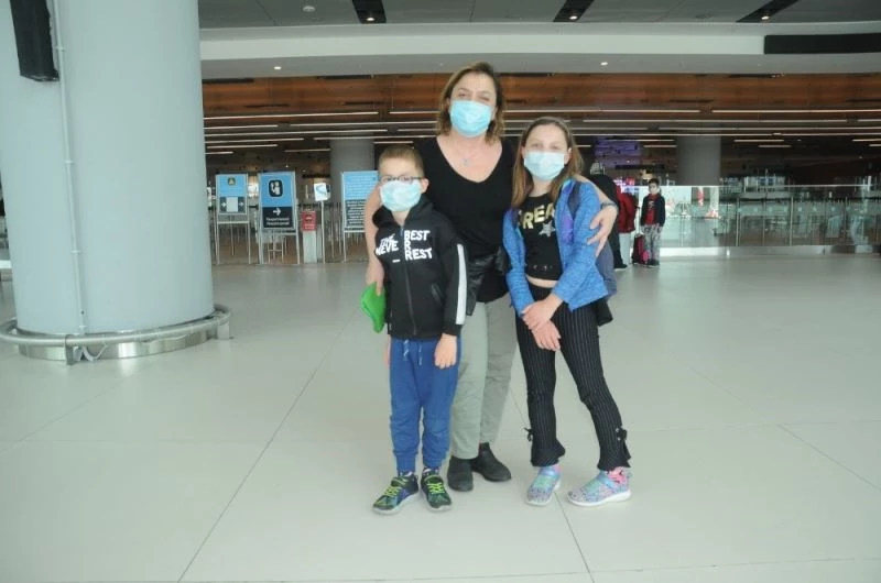 Kanada’daki 301 Türk vatandaşı özel uçuşla yurda getirildi
