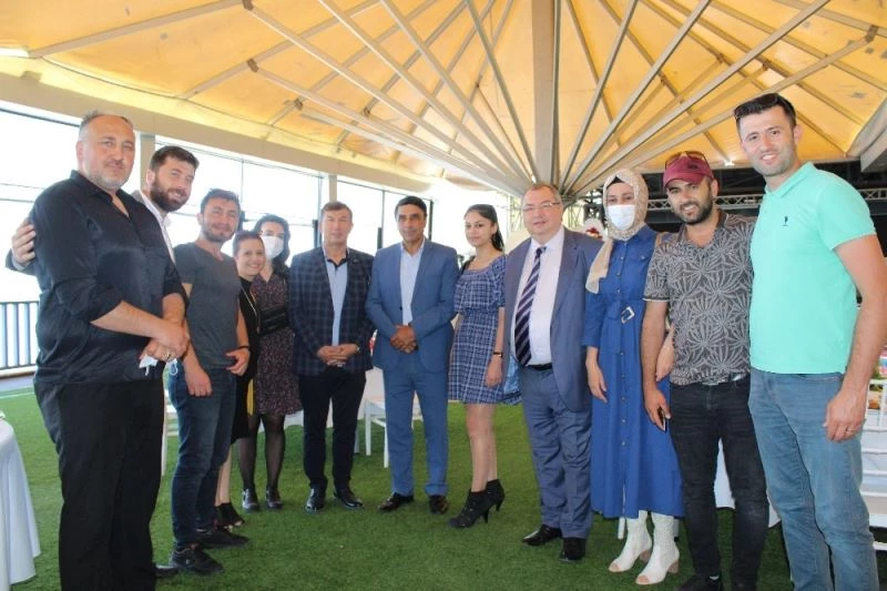 Gol kralı Çolak, ’bentonit kili’ni tanıttı
