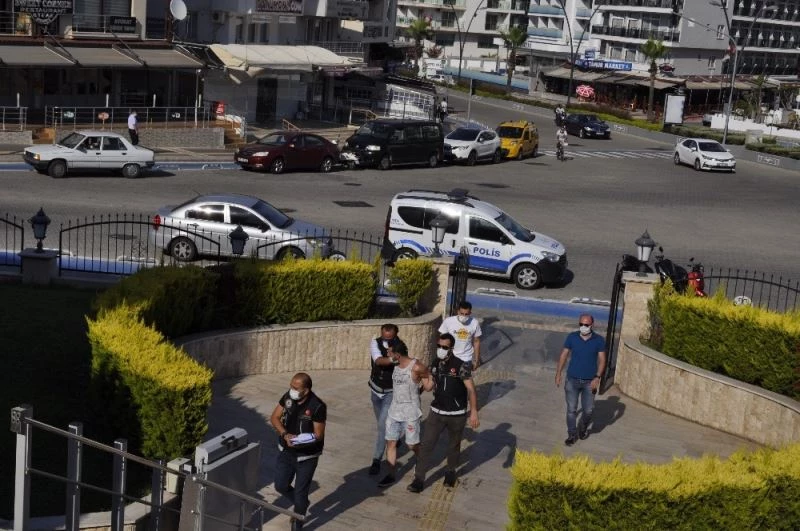 Uyuşturucu ticaretinden suçüstü yakalanan öğretmen tutuklandı
