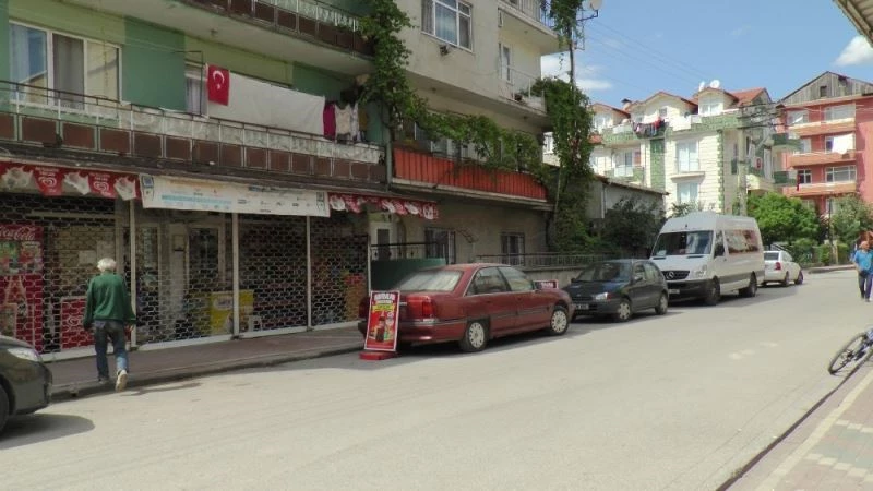 ‘Köpekten emir aldım’ deyip bakkalı öldüren şahıs müebbet hapis cezasına çarptırıldı
