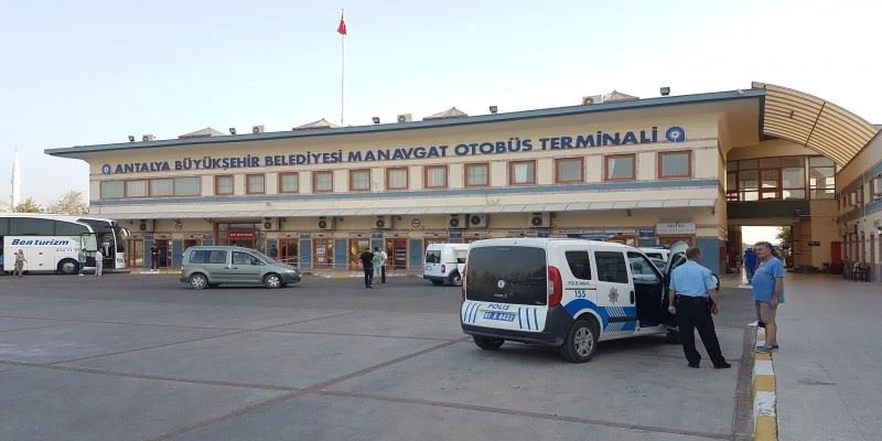 Manavgat otogarında çalışmayan güvenlik kameralarına tepki
