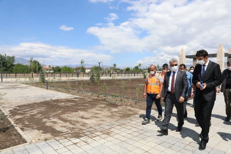 Vali Makas, Vasgirt Deresi Proje Alanı ve P1 ile P2 pompaj tesislerinde incelemelerde bulundu
