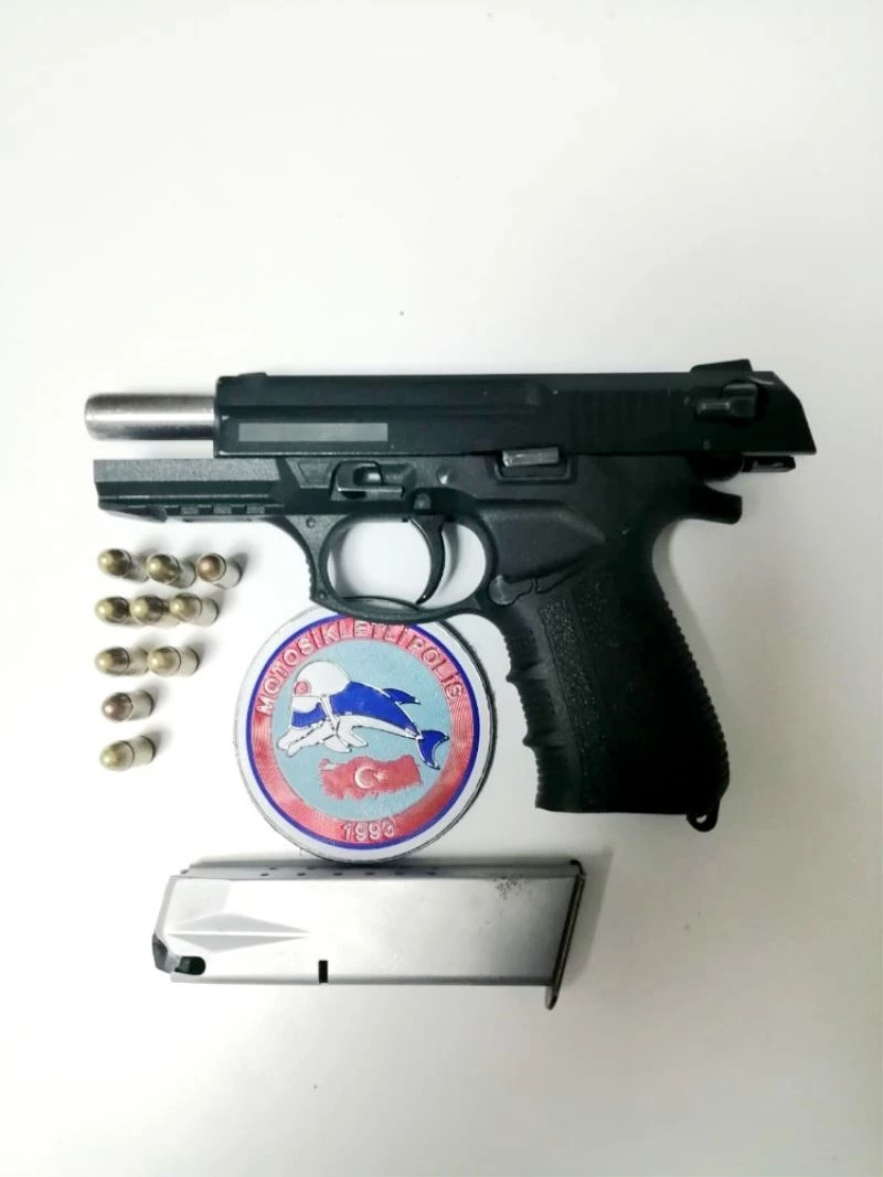 Yunus Timlerinin şüphelendiği şahsın üzerinden ruhsatsız tabanca çıktı
