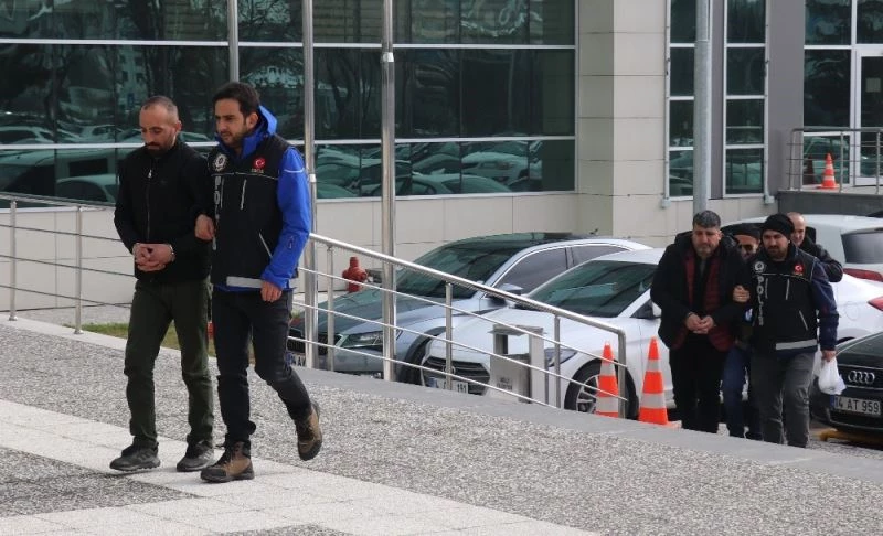 Bolu’da 303 gram kokainle yakalanan 2 kişiye 15’er yıl hapis
