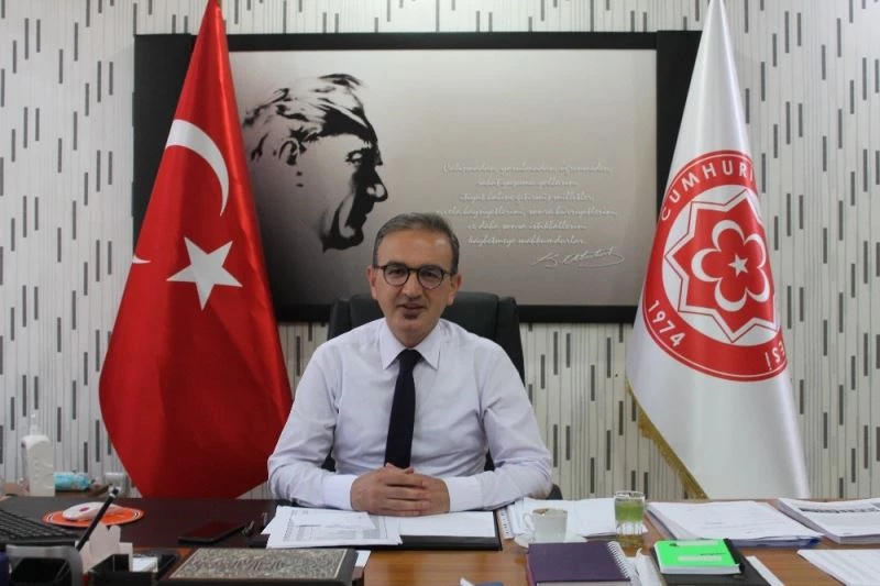 Keneler pantolon paçalarından girmeyi seviyor
