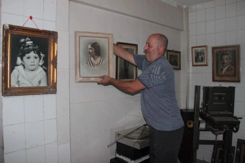 Kimsesiz fotoğrafların gönüllü sahibi
