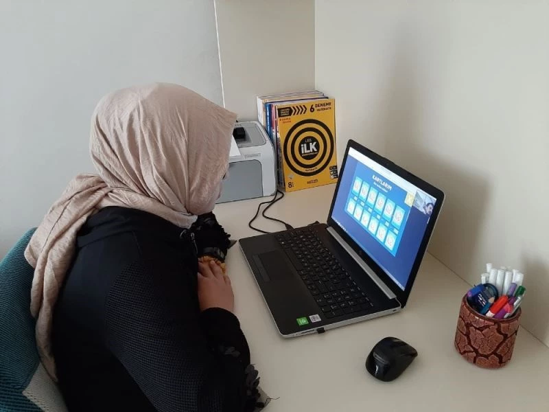 Bilgievleri’nden ’DQ dijital okuryazarlık’ kursları
