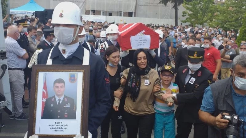 Tekirdağlı şehit astsubay son yolculuğuna uğurlandı
