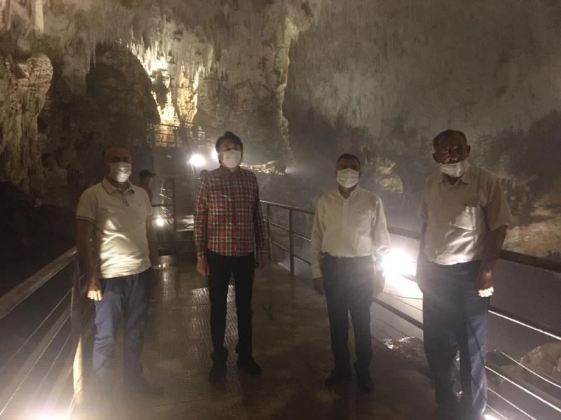 Vali Atay, Sarıkaya Mağarasını inceledi
