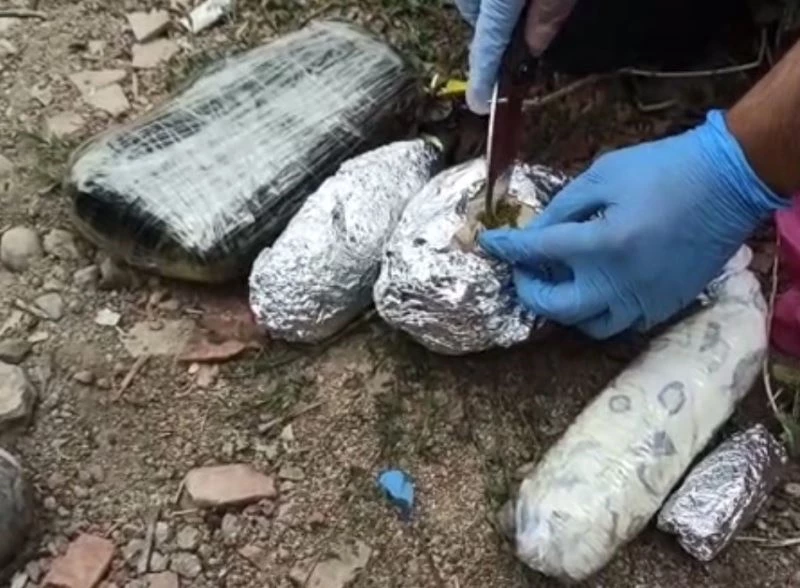 Elazığ’da uyuşturucu tavuk kümesinden çıktı,2 şüpheli tutuklandı
