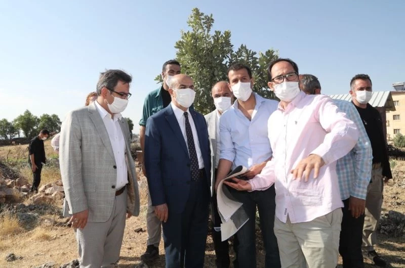 Vali Demirtaş, Ömerli’deki çalışmaları inceledi
