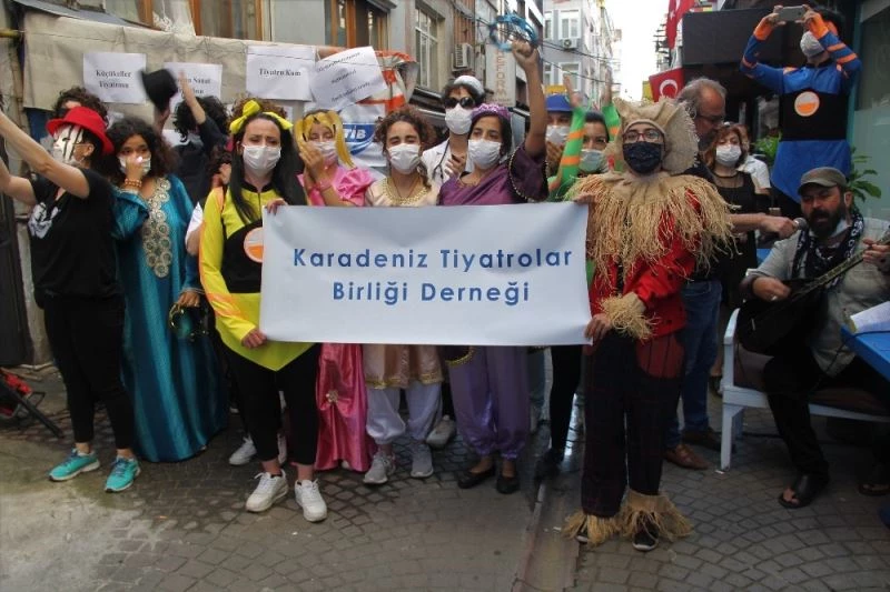 Tiyatrocular sektöre destek istedi
