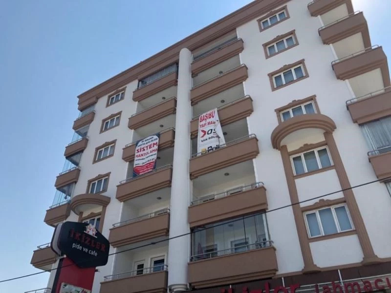 İpekyolu’nda binaların dış cephesi değişiyor
