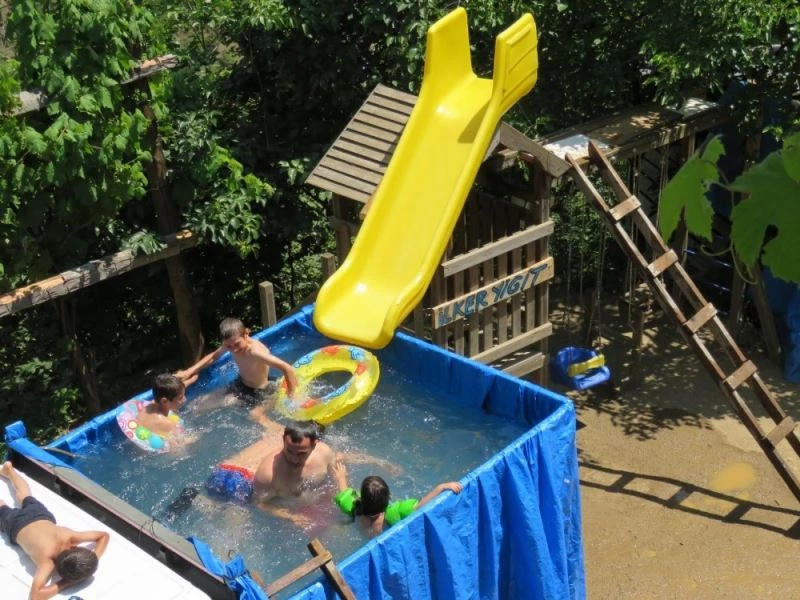 Artvin’de mobil aqua parklı havuz
