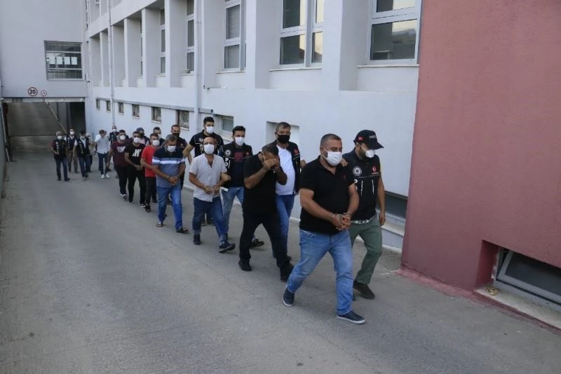 Şifreli torbacılara 14 tutuklama
