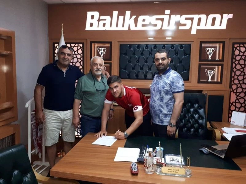 Almanya 4. Liginden Balıkesirspor’a
