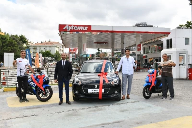 Şanslı Aytemiz Kart sahipleri otomobil ve motosikletlerini teslim aldı
