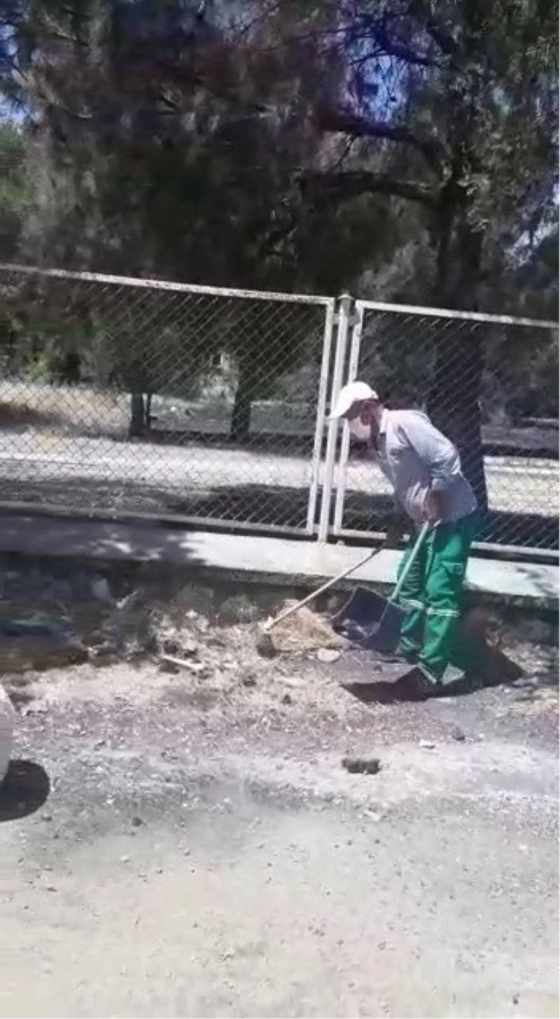 Madde bağımlılarının kirlettiği bölgeyi belediye temizledi
