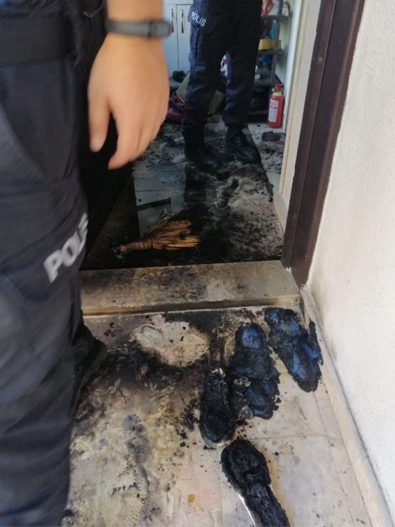 Akrabalarına ait 3 evi benzin dökerek kundaklayan şüpheli yakalandı
