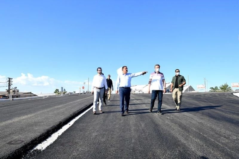 Vali Baruş’tan Anayurt Bulvarına tam not
