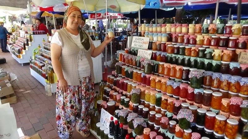 Bozcaada 40 çeşit organik reçeli ile vazgeçilmez bir tat sunuyor
