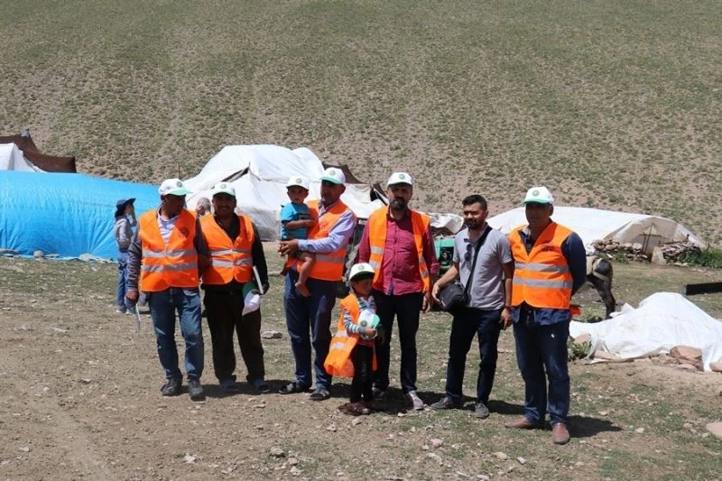 Akın, yetiştiricilerin sorunlarını dinledi
