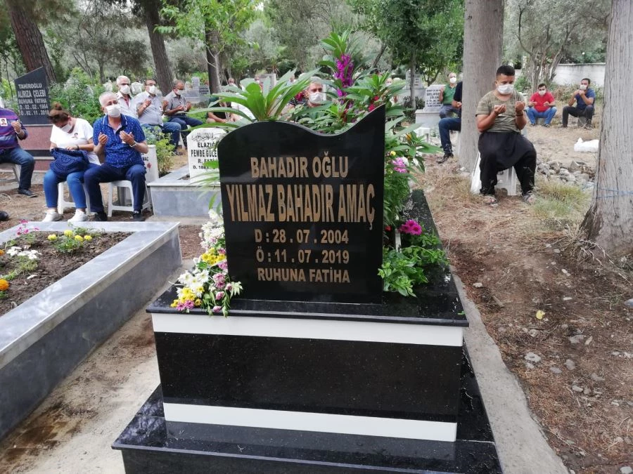 YILMAZ BAHADIR AMAÇ VEFATININ 1. YIL DÖNÜMÜNDE MEZADI BAŞINDA ANILDI