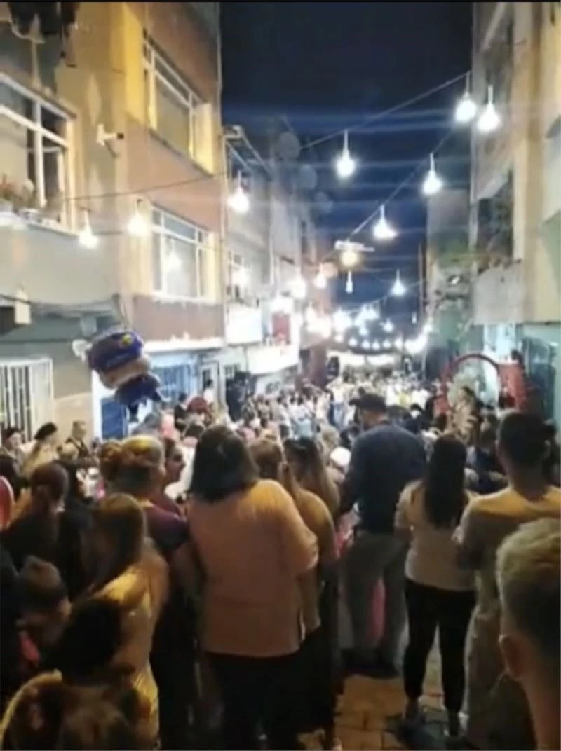 (Özel) İstanbul’da dansözlü düğün eğlencesinde “pes” dedirten görüntüler
