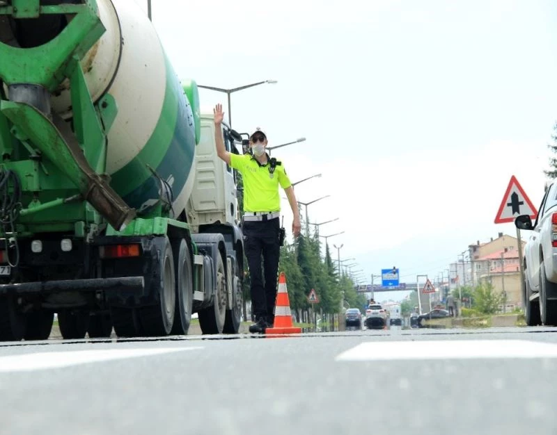 Ordu’da 586 araç sürücüsüne hız cezası
