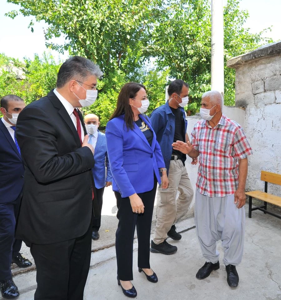 VALİ DR. ERDİNÇ YILMAZ’DAN 15 TEMMUZ ŞEHİDİ KARACATİLKİ