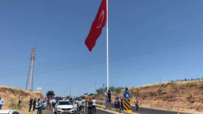 Kahta girişinde dev Türk bayrağı dalgalanacak
