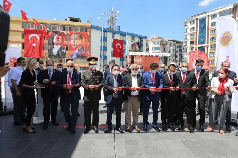 Afyonkarahisar İkmal ve Garnizon Komutanı Tuğgeneral Osman Alp:
