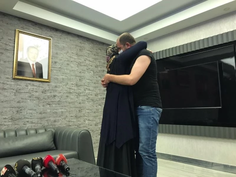 HDP önündeki ailelerin çığlığı PKK’yı bitirme noktasına getirdi
