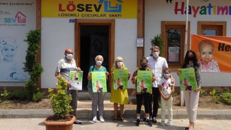 LÖSEV 30 aileye 6’şar kilogramlık et kolisi dağıttı
