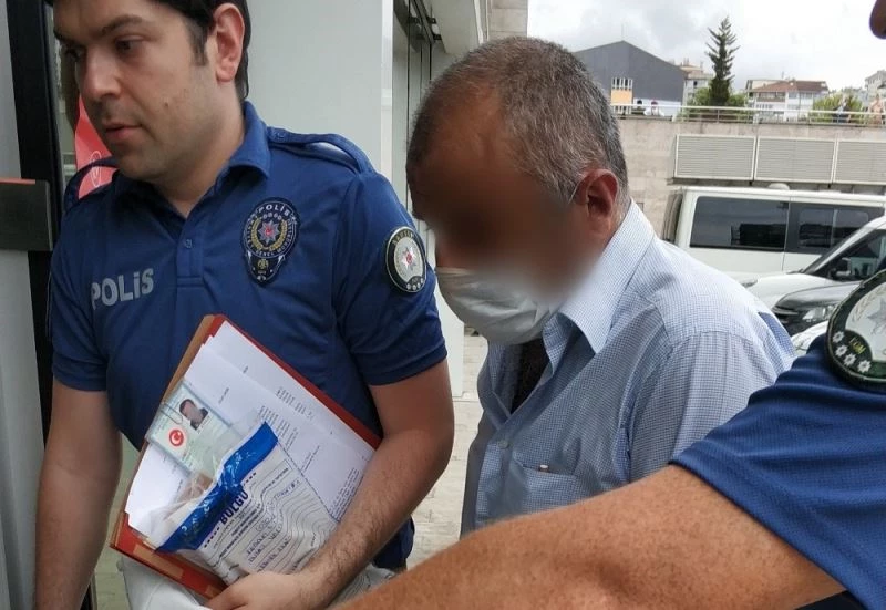 Eski damadını bıçakladı
