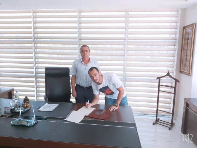 Yeşilyurt Belediyespor’dan savunmaya takviye
