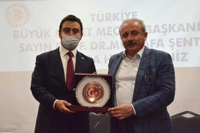 TBMM Başkanı Şentop: “Ayasofya Türkiye’nin bir psikolojik alanda sınırı aşması anlamında önemli”

