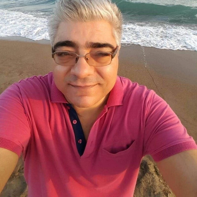 2 tonluk pres makinesinin altında kalan esnaf yaşamını yitirdi
