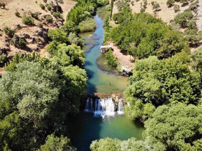 Tatile çıkamayan vatandaşlar Çeme Reş’e koştu

