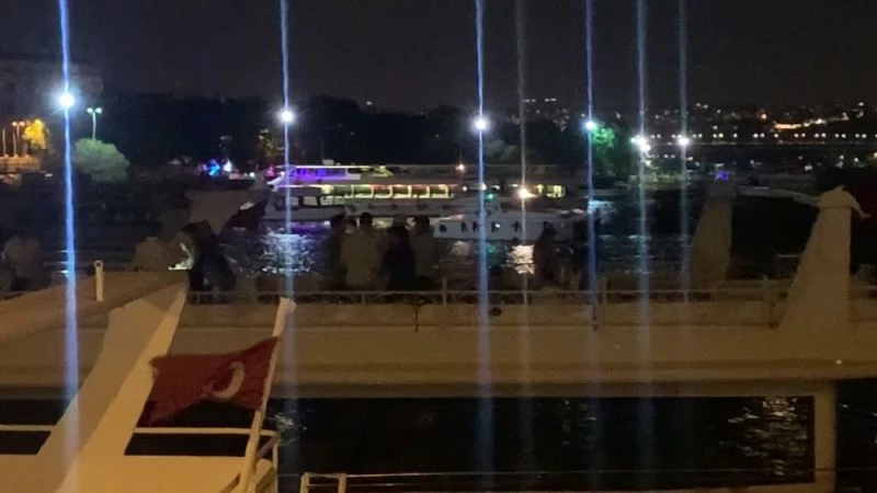 Yat partisi düzenleyip sosyal mesafeyi hiçe saydılar
