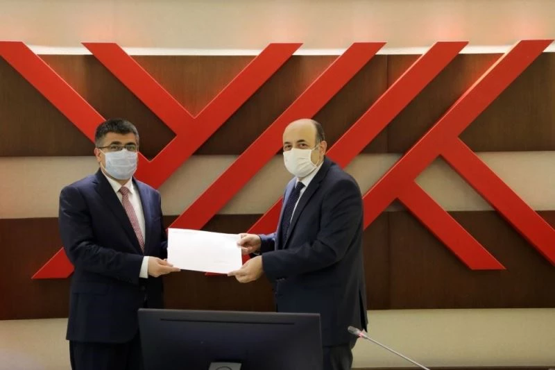 YÖK Başkanı Saraç, NEVÜ Rektörü Aktekin’e atama kararnamesini tevdi etti
