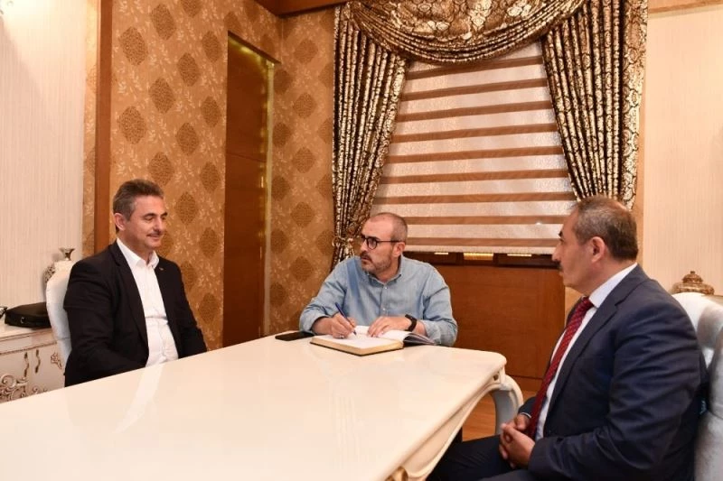 AK Parti’li Ünal: “Ayasofya Türk’ün kızıl elmalarından birisidir”
