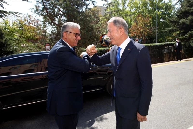 Bakan Akar, Libya İçişleri Bakanı Başağa ile görüştü
